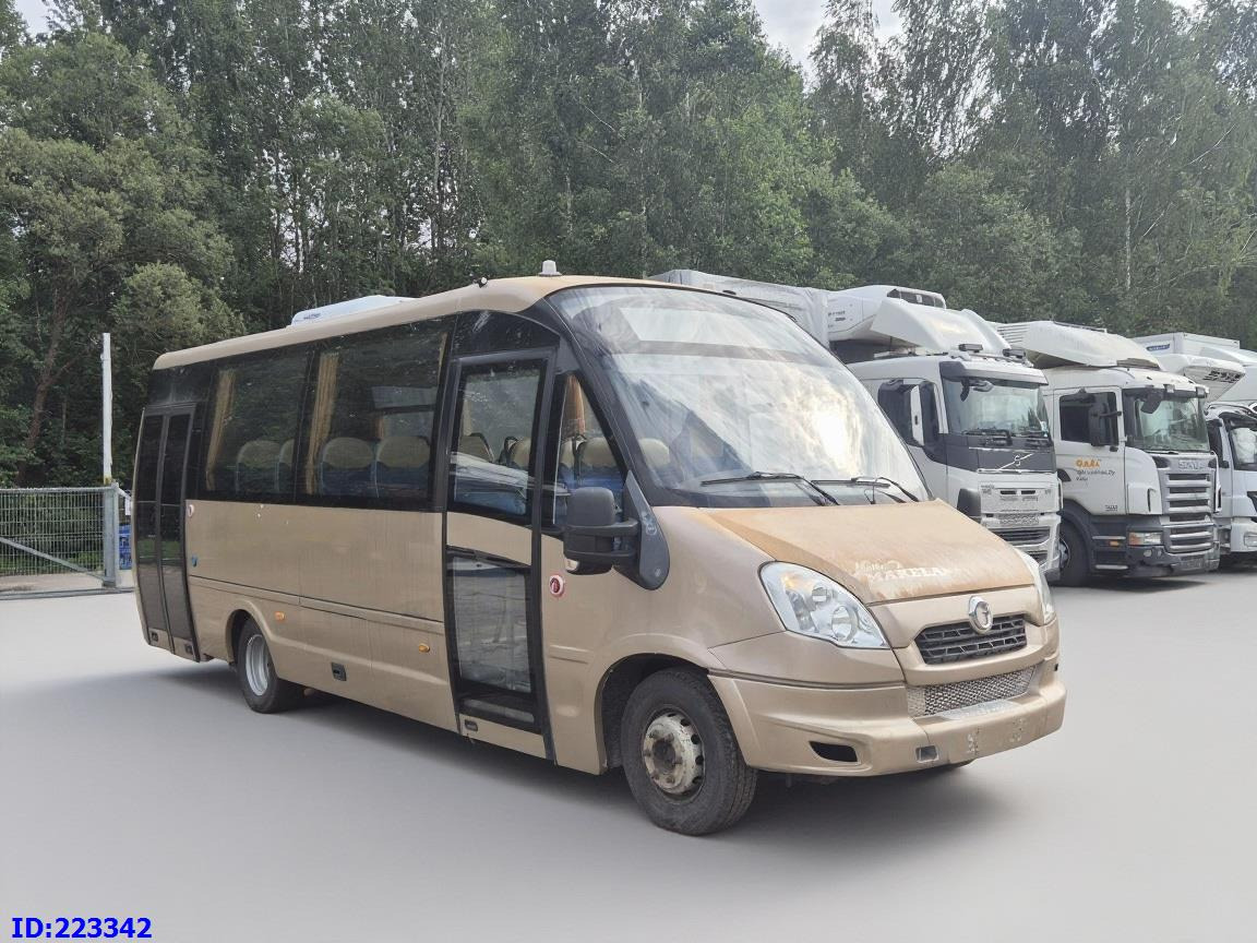 IVECO Rosero Euro5 34-Place (Gearbox defekt) - Potovalni avtobus: slika 1 IVECO Rosero Euro5 34-Place (Gearbox defekt) - Potovalni avtobus: slika 1