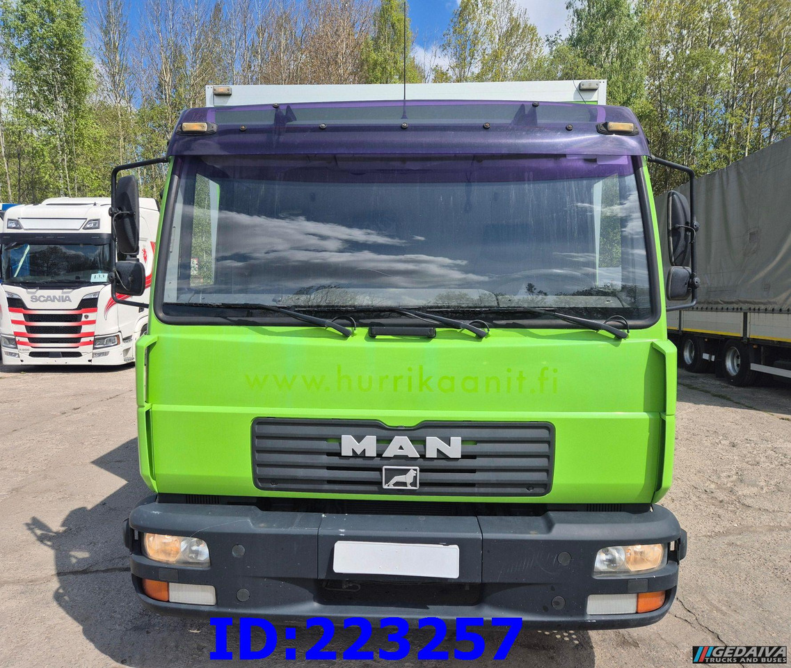 MAN LE 8.150 Manual 139tkm ONLY - Tovornjak zabojnik: slika 2 MAN LE 8.150 Manual 139tkm ONLY - Tovornjak zabojnik: slika 2
