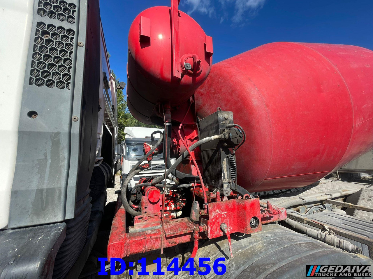 MAN TGA 35.480 8X4 8m3 Manual - Avtomešalec: slika 5 MAN TGA 35.480 8X4 8m3 Manual - Avtomešalec: slika 5