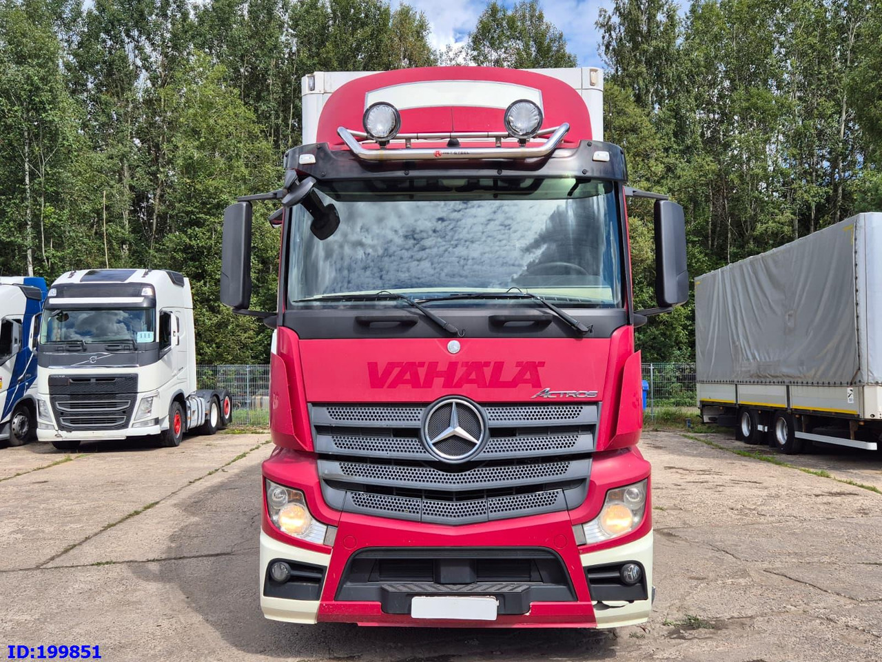 MERCEDES-BENZ Actros 2551 6x2 Euro5 - Tovornjak zabojnik: slika 2 MERCEDES-BENZ Actros 2551 6x2 Euro5 - Tovornjak zabojnik: slika 2