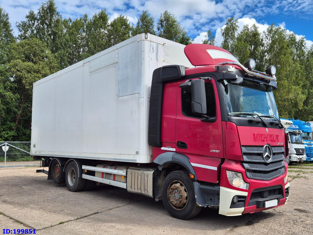 MERCEDES-BENZ Actros 2551 6x2 Euro5 - Tovornjak zabojnik: slika 4 MERCEDES-BENZ Actros 2551 6x2 Euro5 - Tovornjak zabojnik: slika 4