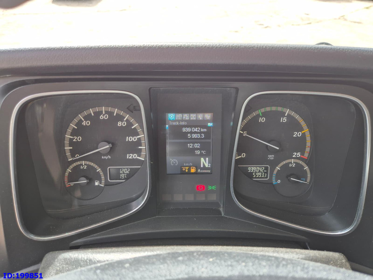 Tovornjak zabojnik MERCEDES-BENZ Actros 2551 6x2 Euro5: slika 15 Tovornjak zabojnik MERCEDES-BENZ Actros 2551 6x2 Euro5: slika 15