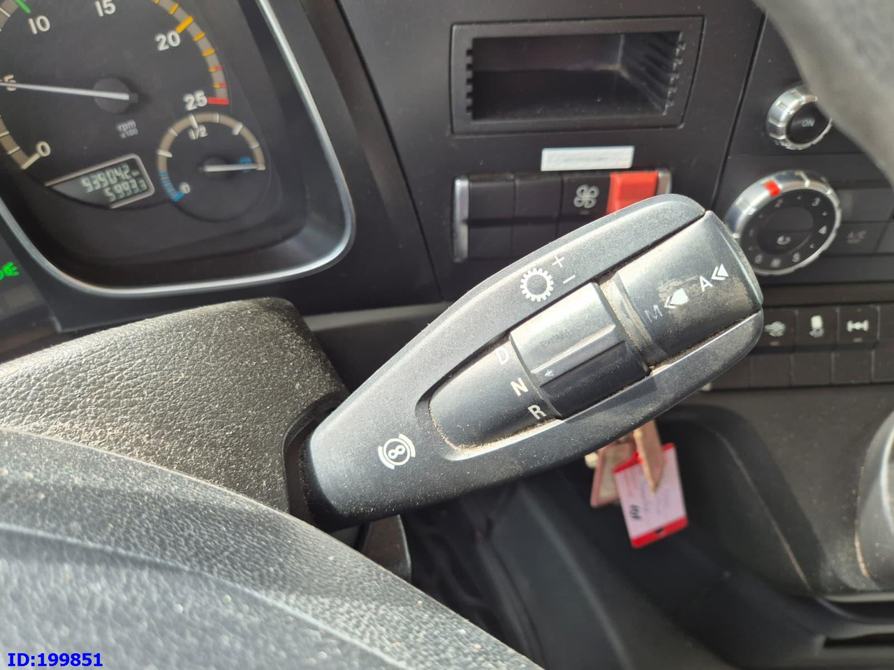 Tovornjak zabojnik MERCEDES-BENZ Actros 2551 6x2 Euro5: slika 16 Tovornjak zabojnik MERCEDES-BENZ Actros 2551 6x2 Euro5: slika 16