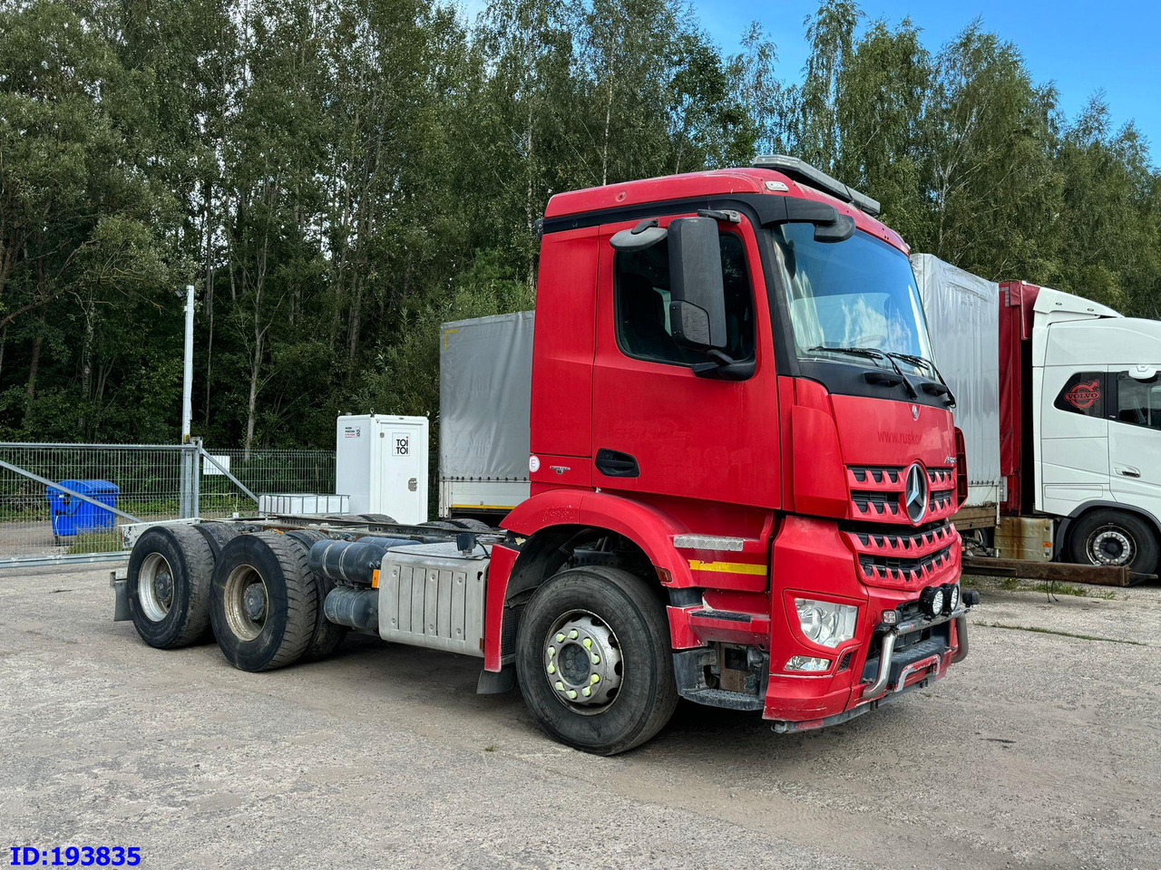 MERCEDES-BENZ Arocs 2840 6x4 Manual Euro6 - Tovornjak-šasija: slika 4 MERCEDES-BENZ Arocs 2840 6x4 Manual Euro6 - Tovornjak-šasija: slika 4