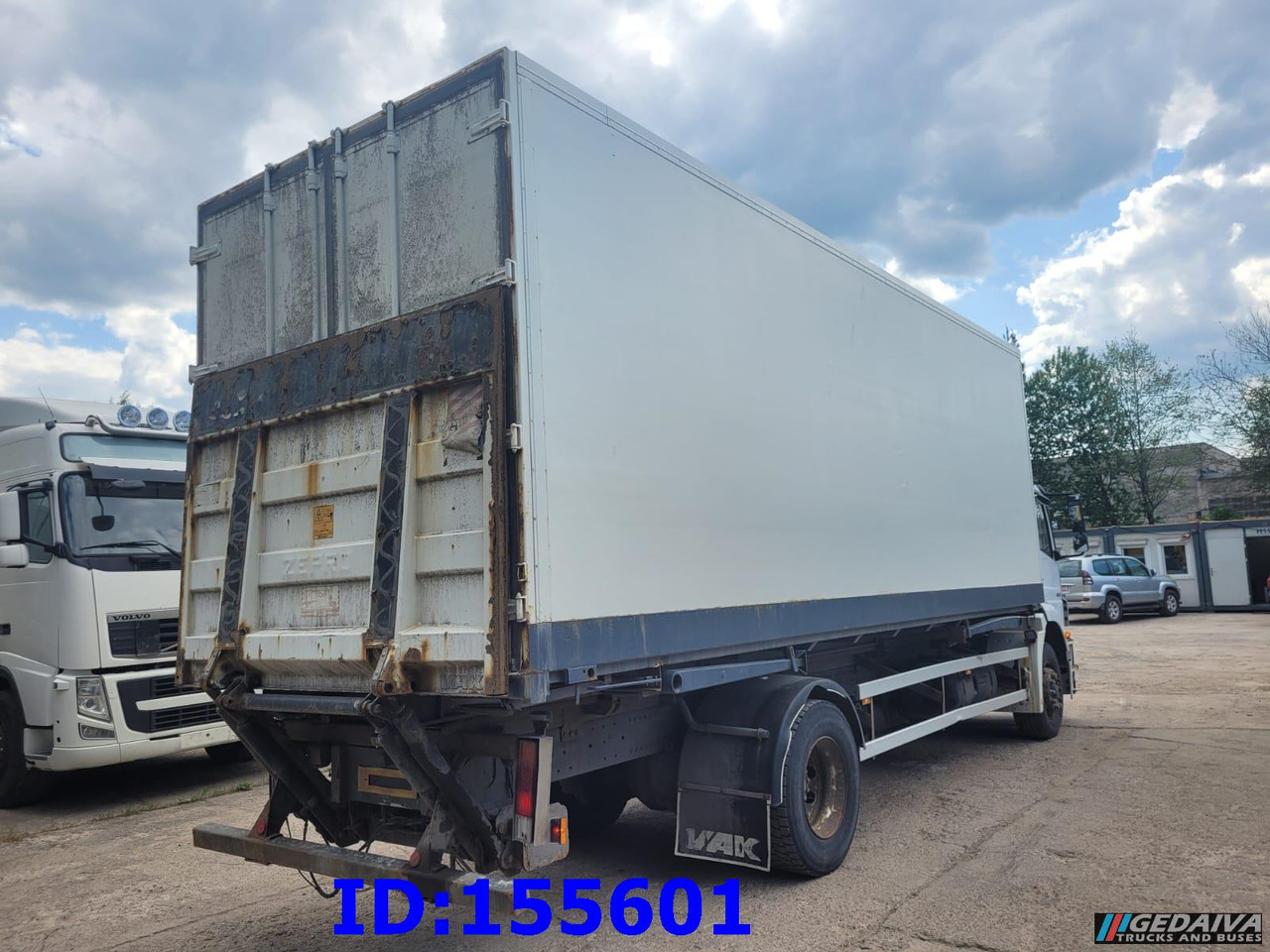 MERCEDES-BENZ Axor 1828 Manual - Izotermični tovornjak: slika 5 MERCEDES-BENZ Axor 1828 Manual - Izotermični tovornjak: slika 5