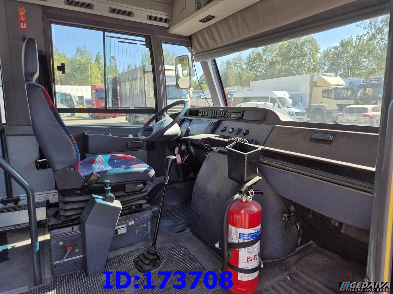 Potovalni avtobus MERCEDES-BENZ Medio 30 Seat: slika 9