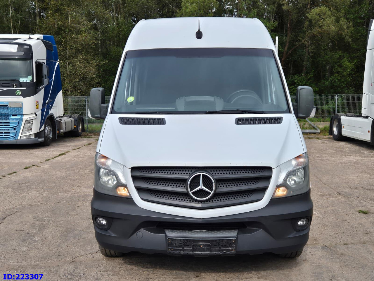 MERCEDES-BENZ Sprinter 316 Euro6 - Dostavno vozilo z dvojno kabino: slika 2 MERCEDES-BENZ Sprinter 316 Euro6 - Dostavno vozilo z dvojno kabino: slika 2