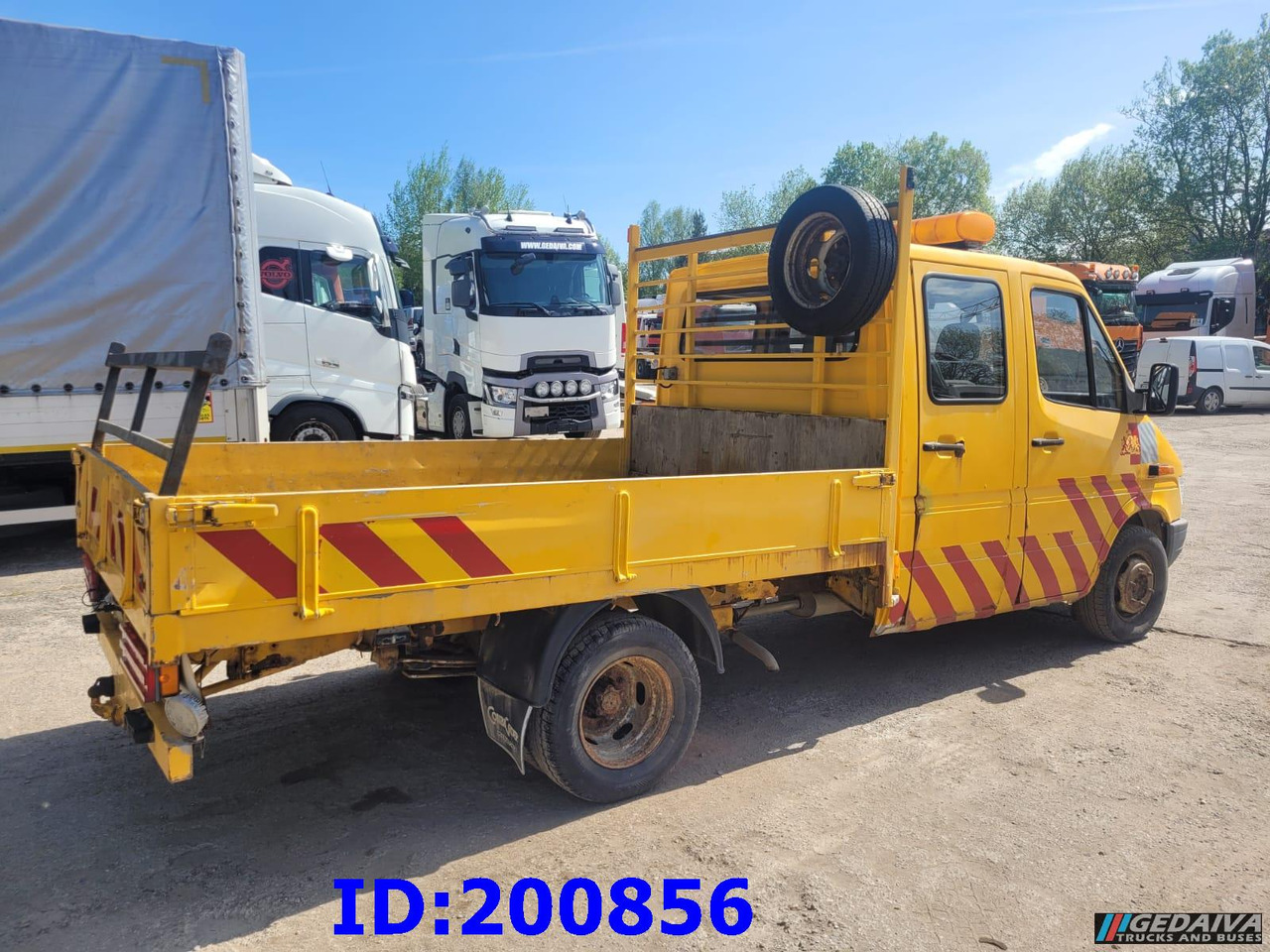 MERCEDES-BENZ Sprinter 408D - 5 Seater - Tovornjak s kesonom: slika 5 MERCEDES-BENZ Sprinter 408D - 5 Seater - Tovornjak s kesonom: slika 5