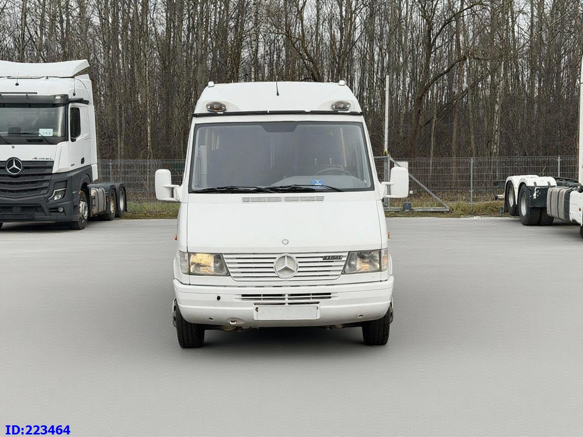MERCEDES-BENZ Sprinter 412 VIP XXL 18-places - Potovalni avtobus: slika 2 MERCEDES-BENZ Sprinter 412 VIP XXL 18-places - Potovalni avtobus: slika 2