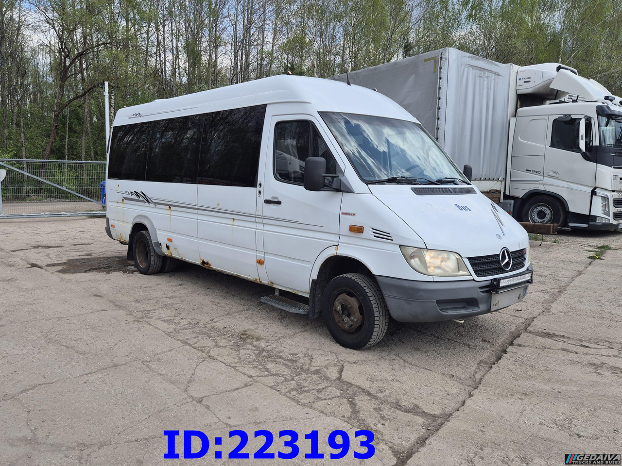 MERCEDES-BENZ Sprinter 416 VIP AC 17-seater - Potovalni avtobus: slika 3 MERCEDES-BENZ Sprinter 416 VIP AC 17-seater - Potovalni avtobus: slika 3