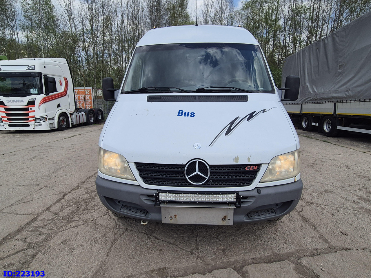 MERCEDES-BENZ Sprinter 416 VIP AC 17-seater - Potovalni avtobus: slika 2 MERCEDES-BENZ Sprinter 416 VIP AC 17-seater - Potovalni avtobus: slika 2