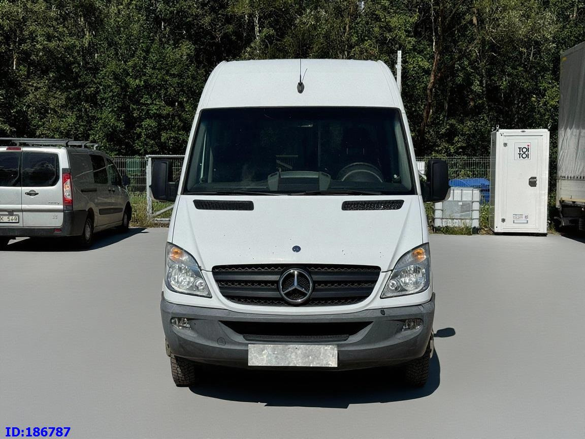 MERCEDES-BENZ Sprinter 516 - 17-seater - Euro5 - Minibus, Potniški kombi: slika 2 MERCEDES-BENZ Sprinter 516 - 17-seater - Euro5 - Minibus, Potniški kombi: slika 2