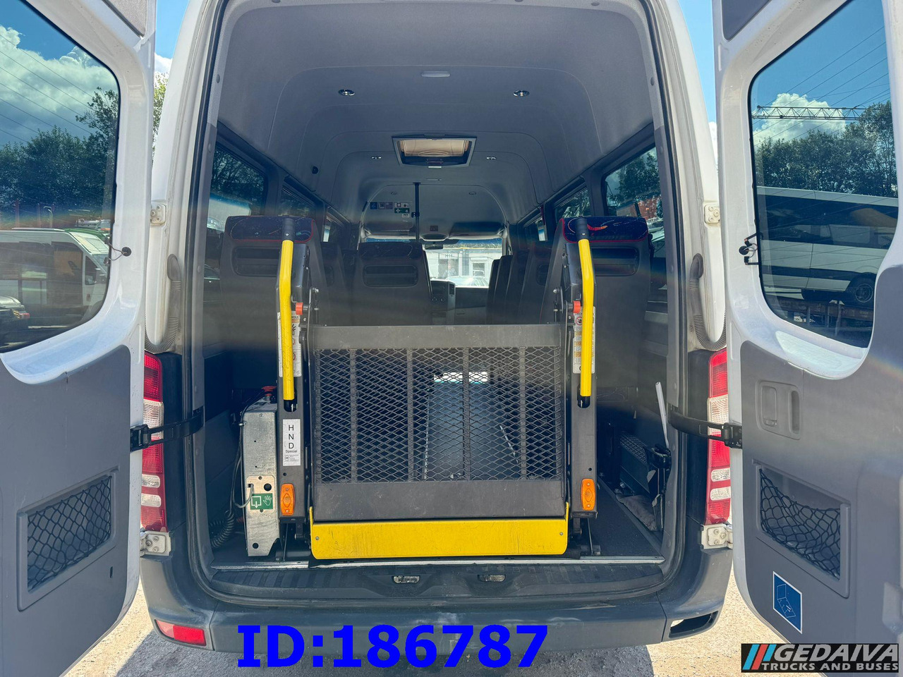 MERCEDES-BENZ Sprinter 516 - 17-seater - Euro5 - Potovalni avtobus: slika 5 MERCEDES-BENZ Sprinter 516 - 17-seater - Euro5 - Potovalni avtobus: slika 5
