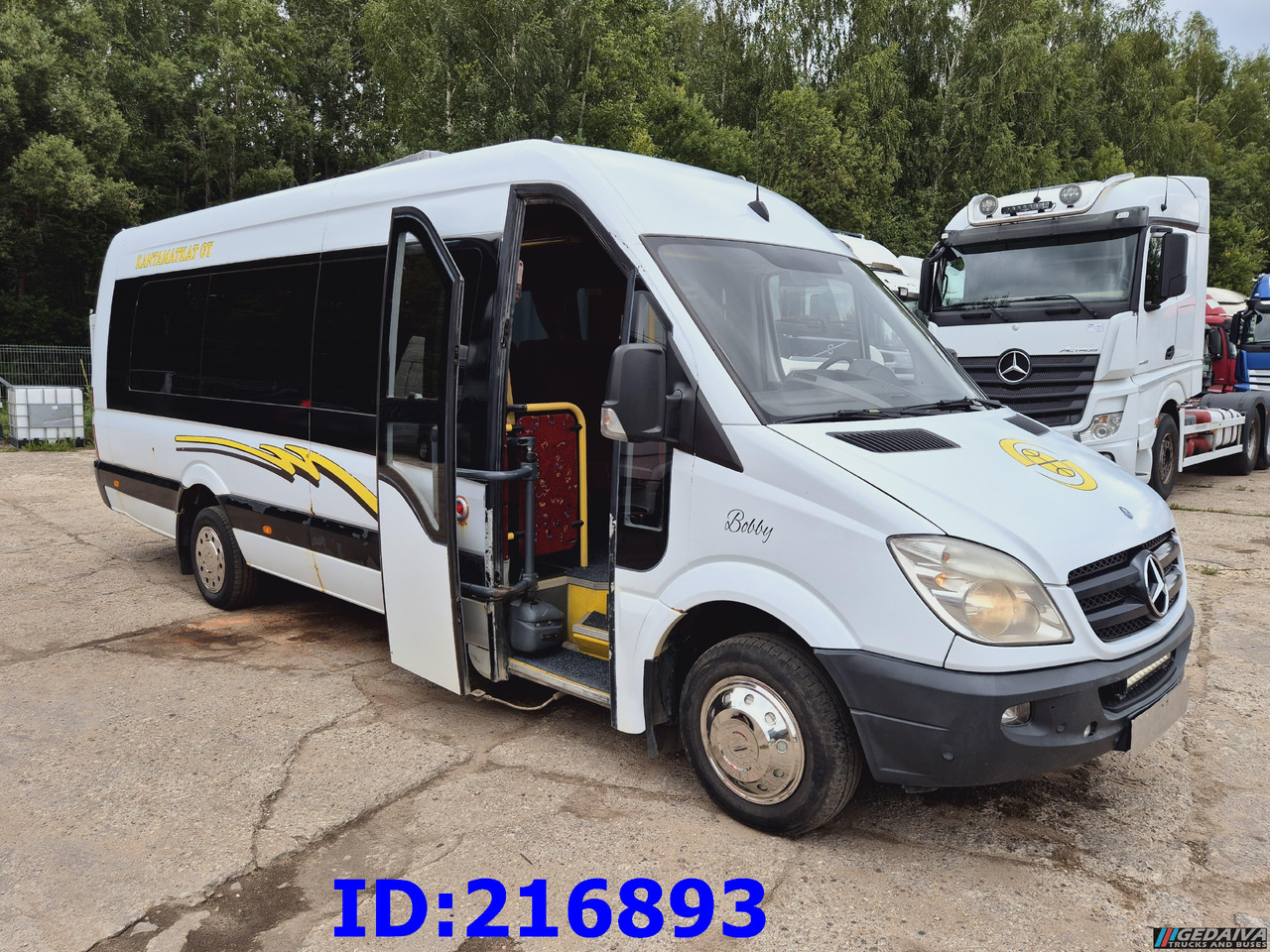 MERCEDES-BENZ Sprinter 516 - Euro5 - 23-seater - Potovalni avtobus: slika 4 MERCEDES-BENZ Sprinter 516 - Euro5 - 23-seater - Potovalni avtobus: slika 4