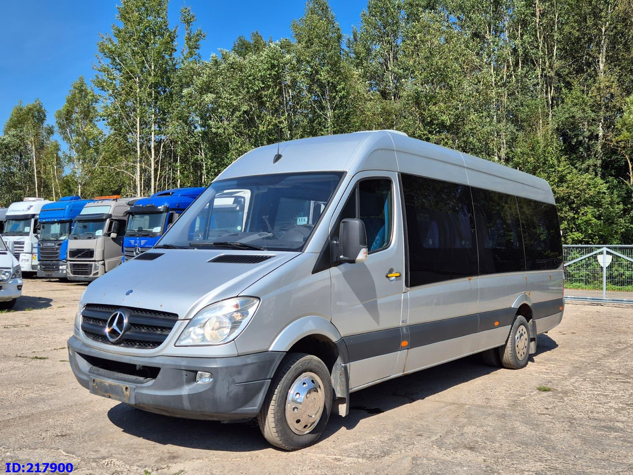 MERCEDES-BENZ Sprinter 516 - VIP - 17 places - Potovalni avtobus: slika 1 MERCEDES-BENZ Sprinter 516 - VIP - 17 places - Potovalni avtobus: slika 1