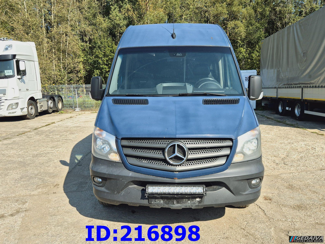 MERCEDES-BENZ Sprinter 516 - VIP - Tamlans 16-seater - Potovalni avtobus: slika 2 MERCEDES-BENZ Sprinter 516 - VIP - Tamlans 16-seater - Potovalni avtobus: slika 2
