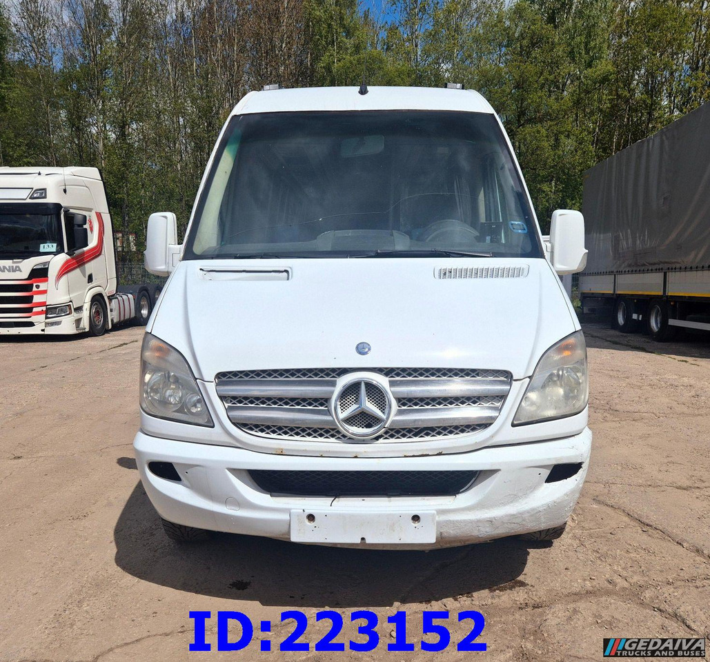 MERCEDES-BENZ Sprinter 518-VIP- 17 places - Potovalni avtobus: slika 2 MERCEDES-BENZ Sprinter 518-VIP- 17 places - Potovalni avtobus: slika 2