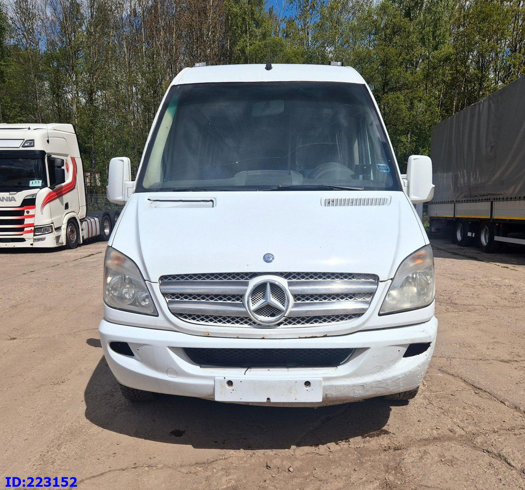 MERCEDES-BENZ Sprinter 518-VIP- 17 places - Potovalni avtobus: slika 2 MERCEDES-BENZ Sprinter 518-VIP- 17 places - Potovalni avtobus: slika 2