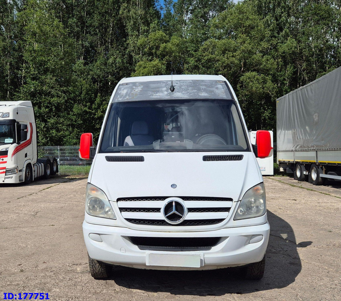 MERCEDES-BENZ Sprinter 518 - VIP - 17-seater - Potovalni avtobus: slika 2 MERCEDES-BENZ Sprinter 518 - VIP - 17-seater - Potovalni avtobus: slika 2