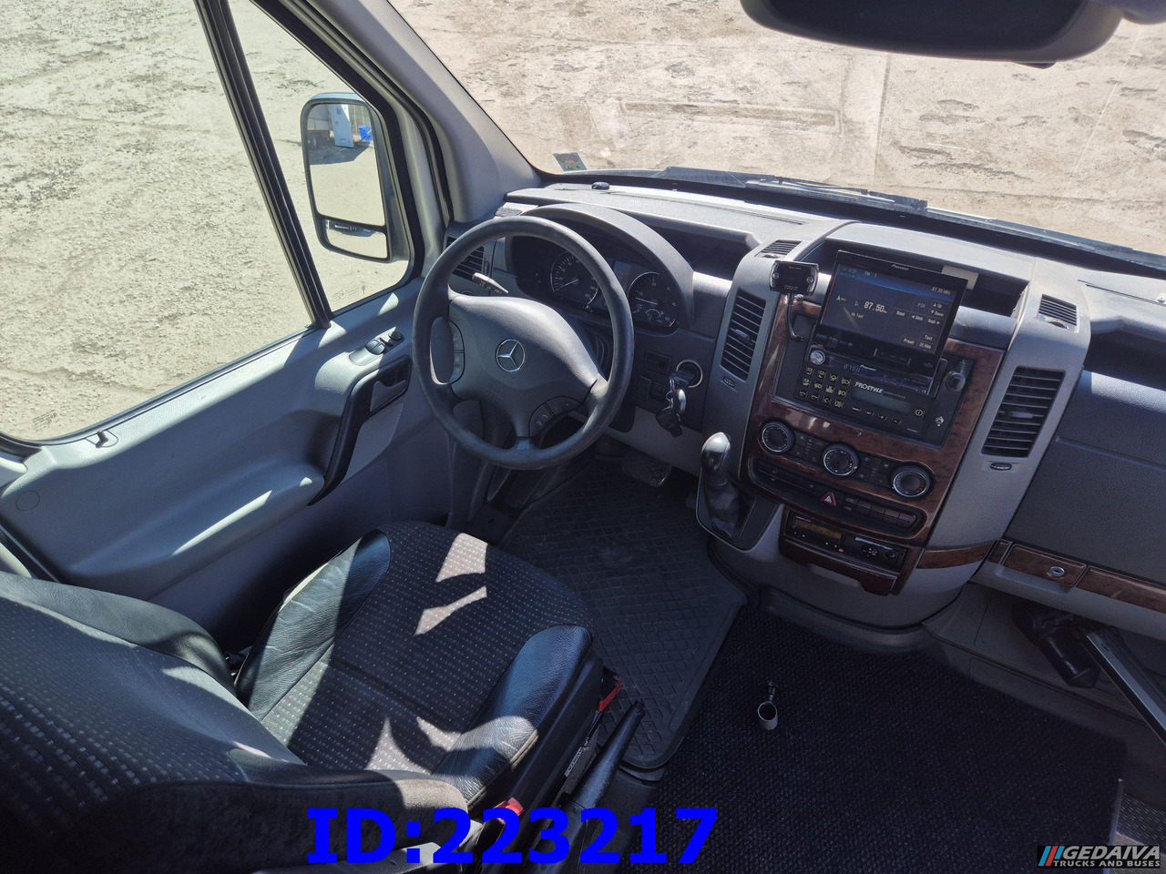 Potovalni avtobus MERCEDES-BENZ Sprinter 518 VIP Prostyle 17-Place (Motor defekt): slika 14