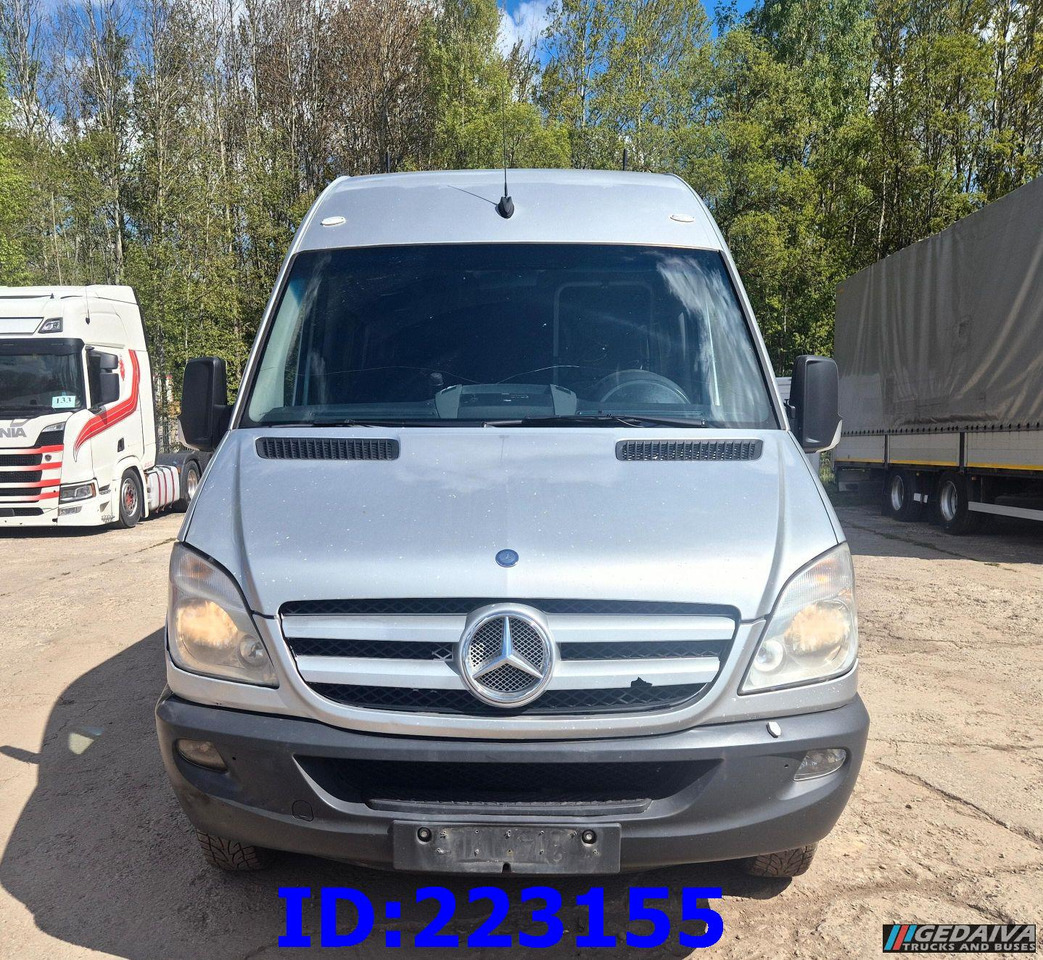 MERCEDES-BENZ Sprinter 519 - Prostyle VIP - 17-seater - Potovalni avtobus: slika 2 MERCEDES-BENZ Sprinter 519 - Prostyle VIP - 17-seater - Potovalni avtobus: slika 2