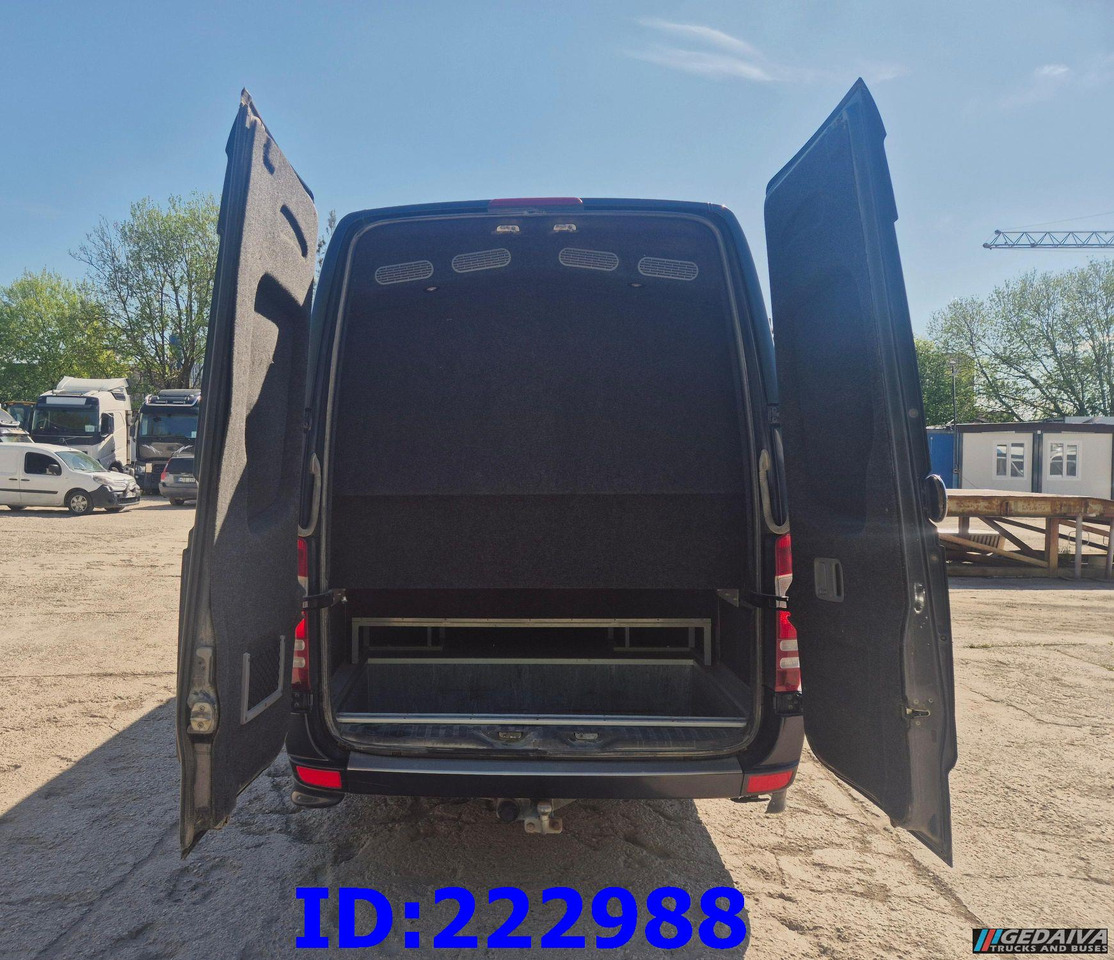 MERCEDES-BENZ Sprinter 519 VIP - 17 Seater - Potovalni avtobus: slika 5 MERCEDES-BENZ Sprinter 519 VIP - 17 Seater - Potovalni avtobus: slika 5