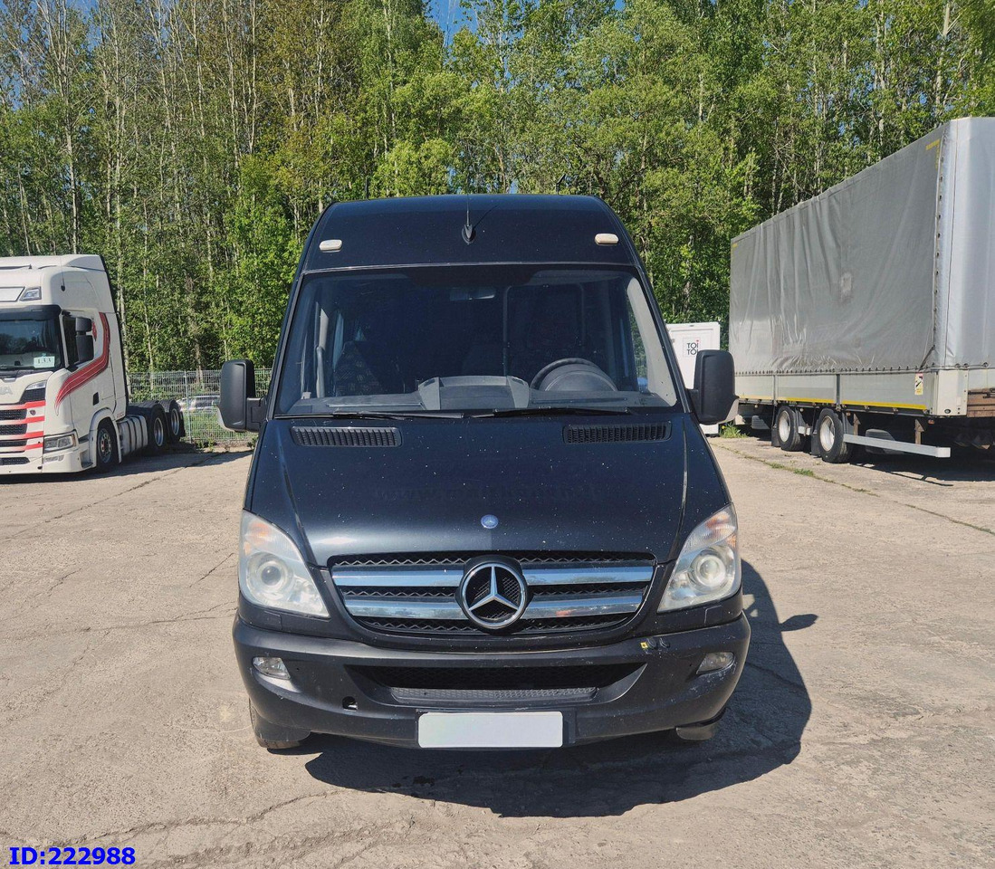 MERCEDES-BENZ Sprinter 519 VIP - 17 Seater - Potovalni avtobus: slika 2 MERCEDES-BENZ Sprinter 519 VIP - 17 Seater - Potovalni avtobus: slika 2