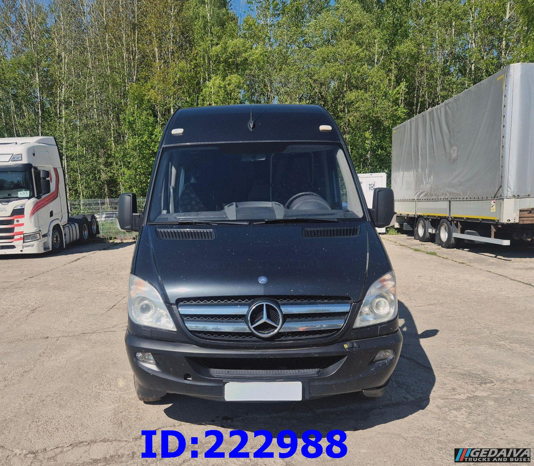 MERCEDES-BENZ Sprinter 519 VIP - 17 Seater - Potovalni avtobus: slika 2 MERCEDES-BENZ Sprinter 519 VIP - 17 Seater - Potovalni avtobus: slika 2