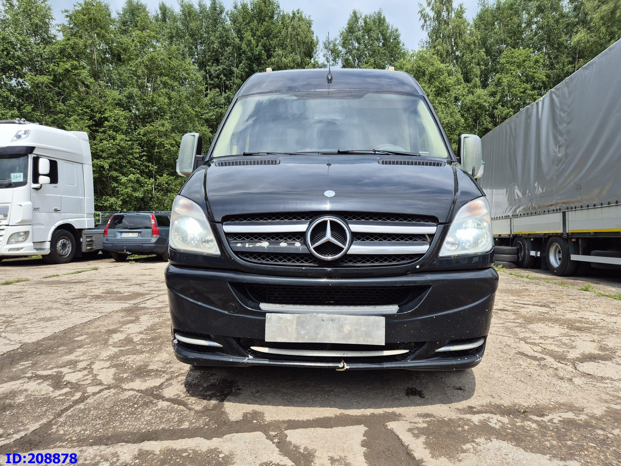 MERCEDES-BENZ Sprinter 519 -VIP- 17 places - Potovalni avtobus: slika 2 MERCEDES-BENZ Sprinter 519 -VIP- 17 places - Potovalni avtobus: slika 2