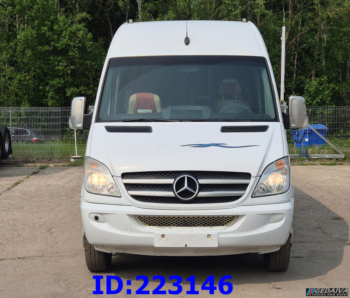 MERCEDES-BENZ Sprinter 519 VIP - 21Place -Euro 5 - Potovalni avtobus: slika 2 MERCEDES-BENZ Sprinter 519 VIP - 21Place -Euro 5 - Potovalni avtobus: slika 2