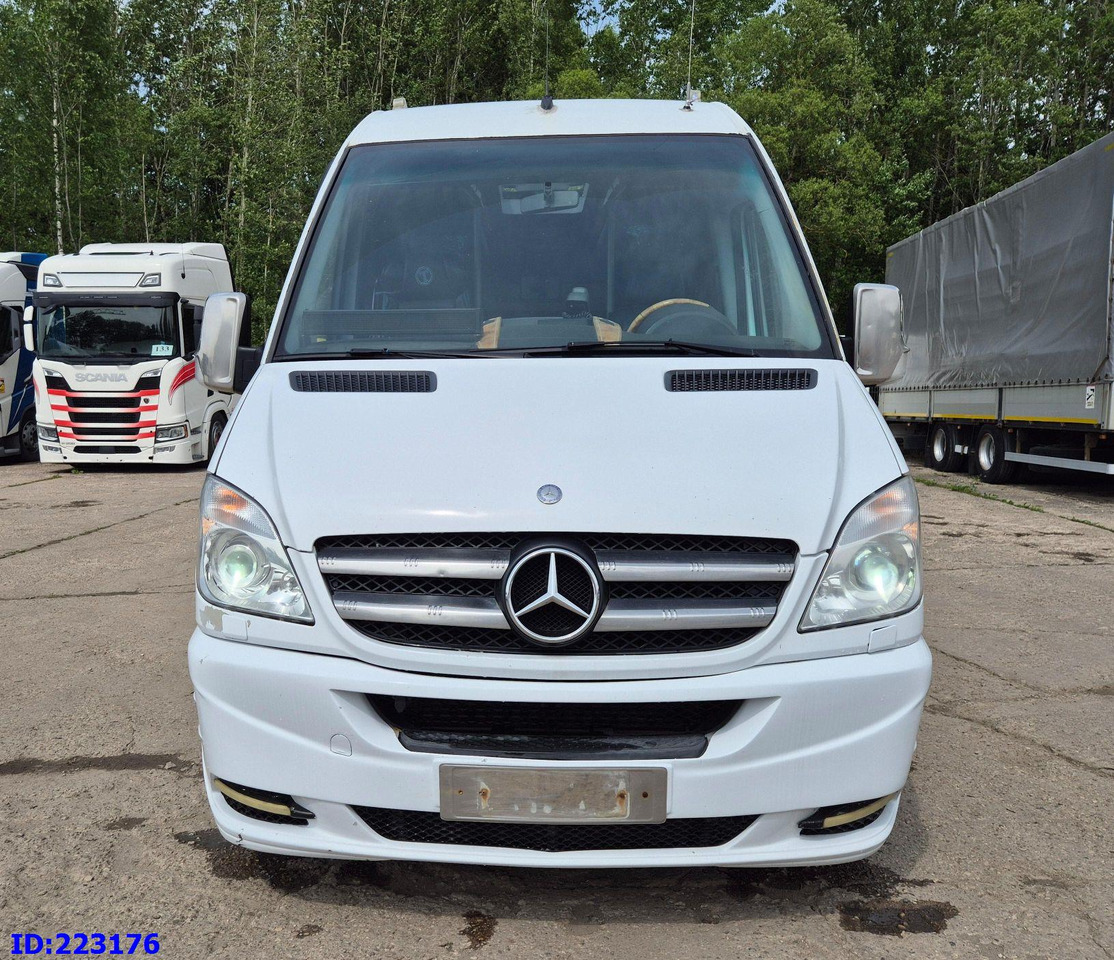 MERCEDES-BENZ Sprinter 519 VIP Luxury - Minibus, Potniški kombi: slika 2 MERCEDES-BENZ Sprinter 519 VIP Luxury - Minibus, Potniški kombi: slika 2