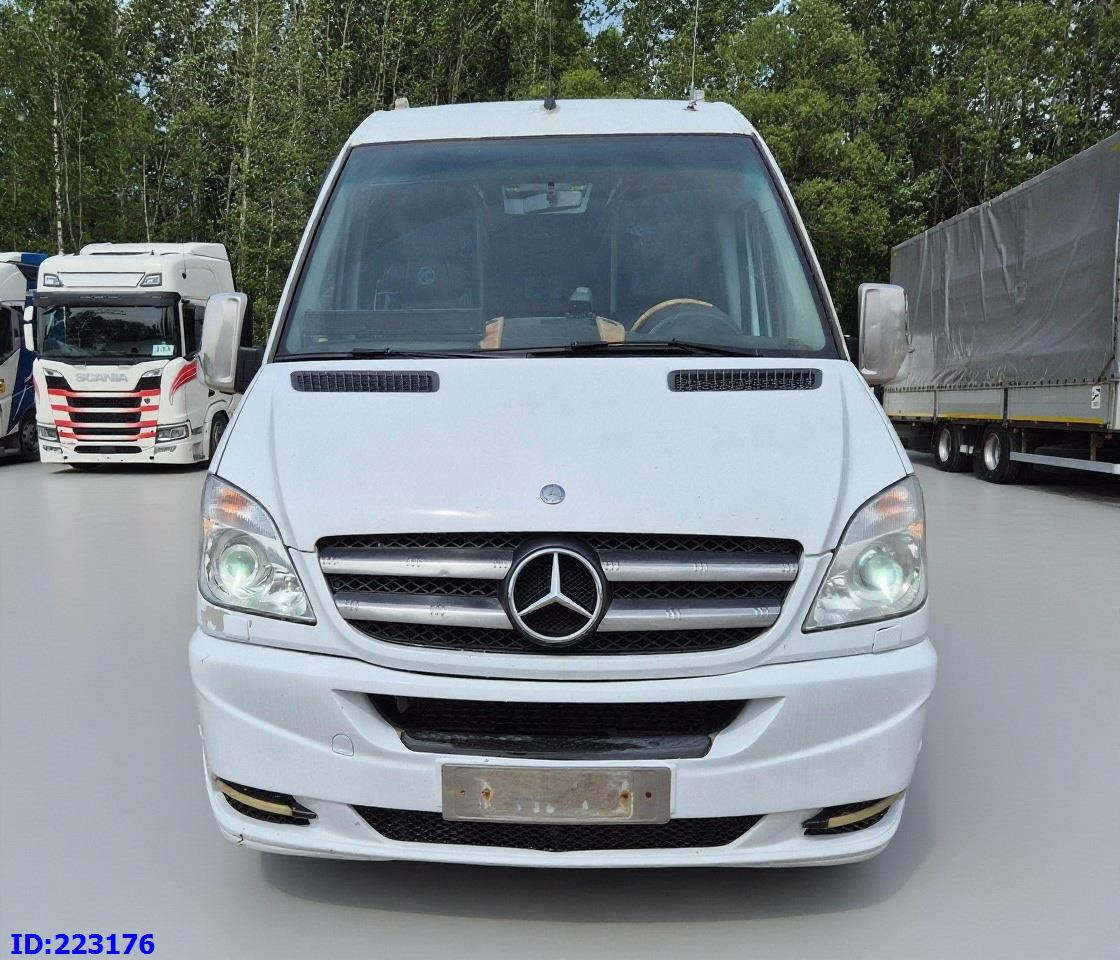 MERCEDES-BENZ Sprinter 519 VIP Luxury - Minibus, Potniški kombi: slika 2 MERCEDES-BENZ Sprinter 519 VIP Luxury - Minibus, Potniški kombi: slika 2