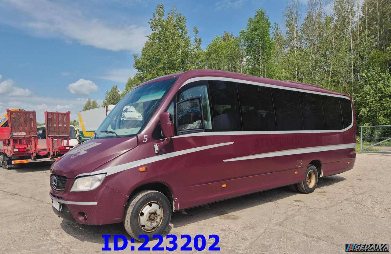 MERCEDES-BENZ Sunrider 818D Vario 33 - Seater - Potovalni avtobus: slika 1 MERCEDES-BENZ Sunrider 818D Vario 33 - Seater - Potovalni avtobus: slika 1