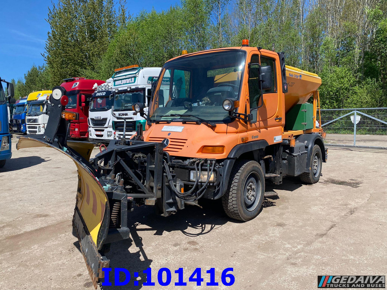 MERCEDES-BENZ Unimog U300 4X4 - Vozilo za zimsko službo: slika 1 MERCEDES-BENZ Unimog U300 4X4 - Vozilo za zimsko službo: slika 1