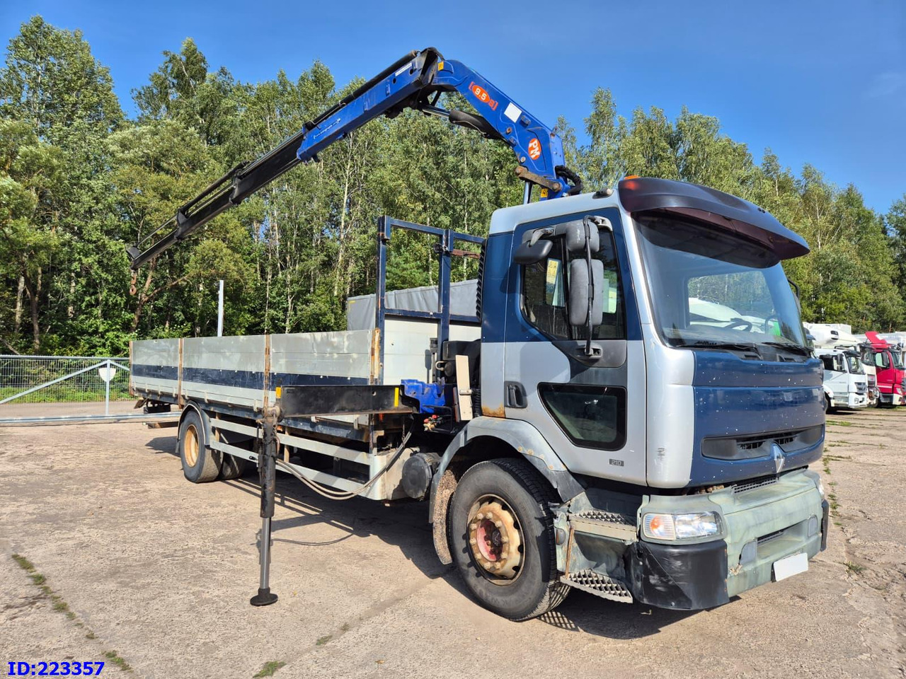 RENAULT Premium 210 4x2 Crane PM - Tovornjak za prevoz lesa: slika 2 RENAULT Premium 210 4x2 Crane PM - Tovornjak za prevoz lesa: slika 2