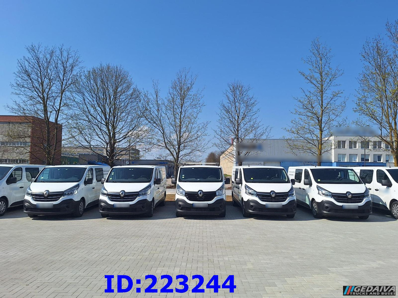 RENAULT Trafic (6pcs. available) - Dostavno vozilo z dvojno kabino: slika 2 RENAULT Trafic (6pcs. available) - Dostavno vozilo z dvojno kabino: slika 2