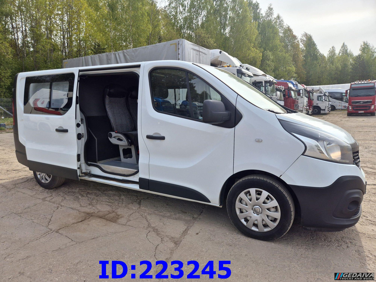 RENAULT Trafic Euro6 - Dostavno vozilo z dvojno kabino: slika 5 RENAULT Trafic Euro6 - Dostavno vozilo z dvojno kabino: slika 5