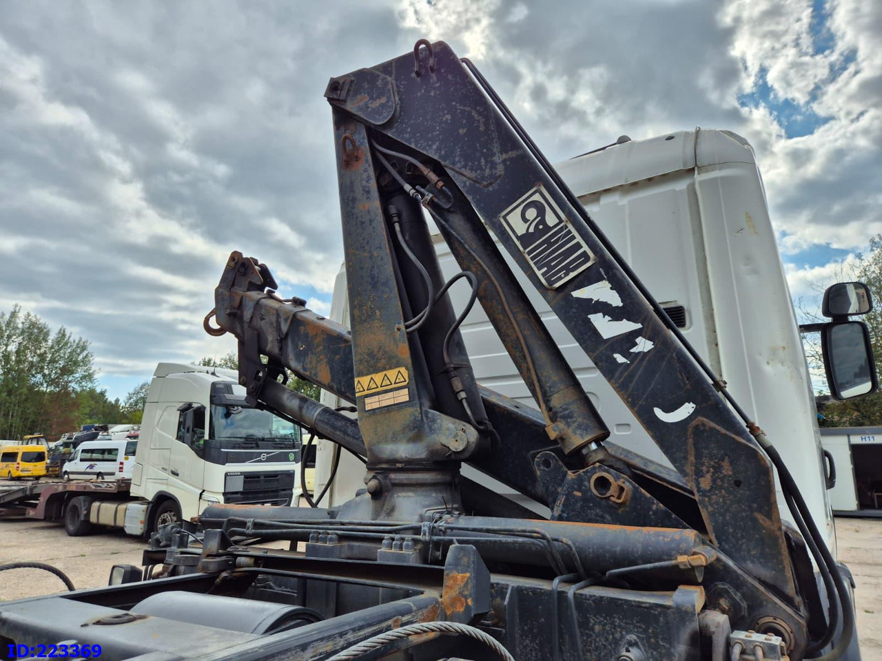 SCANIA R124 420 + Crane HIAB 140AW - Tovornjak prekucnik: slika 5 SCANIA R124 420 + Crane HIAB 140AW - Tovornjak prekucnik: slika 5