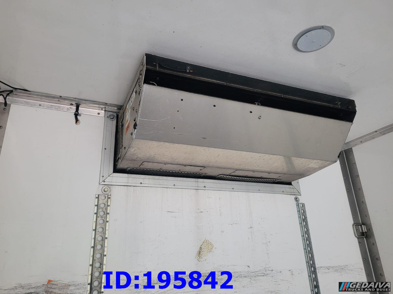 THERMO KING T-1000R - Hladilna enota: slika 2 THERMO KING T-1000R - Hladilna enota: slika 2