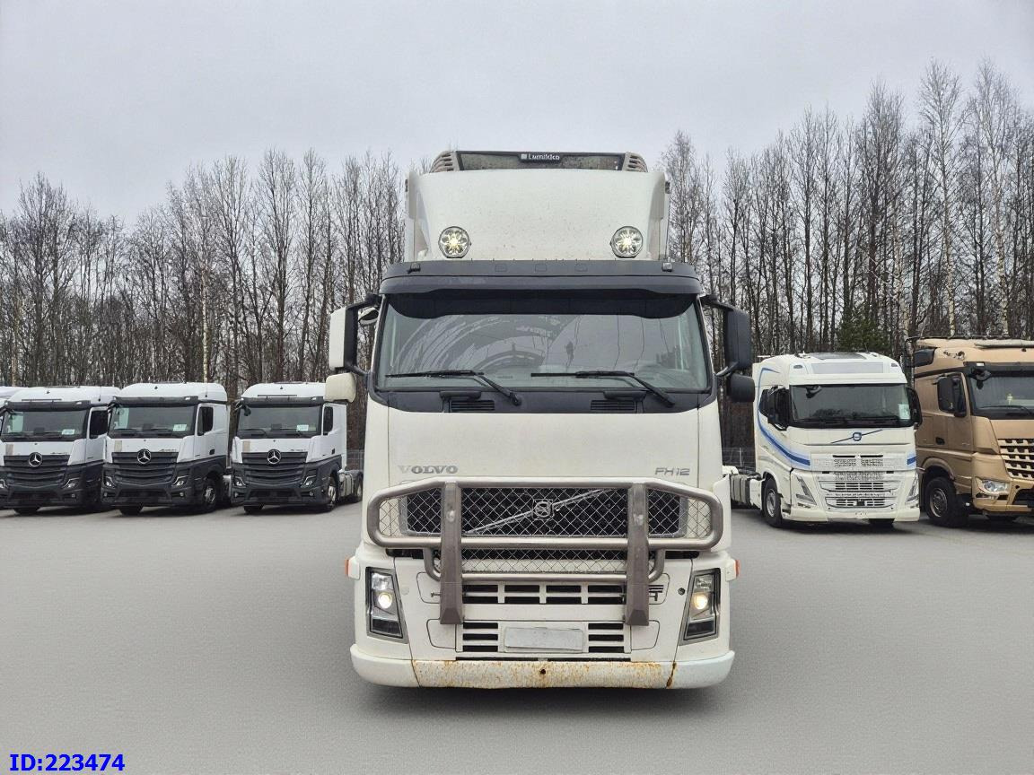 VOLVO FH12 460HP 8x2 Manual - Tovornjak hladilnik: slika 2 VOLVO FH12 460HP 8x2 Manual - Tovornjak hladilnik: slika 2