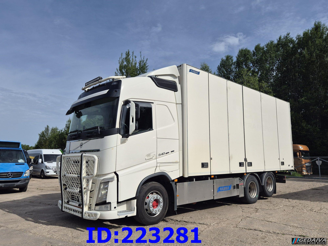 VOLVO FH13 540HP 6x2 (10 tyre) Euro6 - Izotermični tovornjak: slika 1 VOLVO FH13 540HP 6x2 (10 tyre) Euro6 - Izotermični tovornjak: slika 1