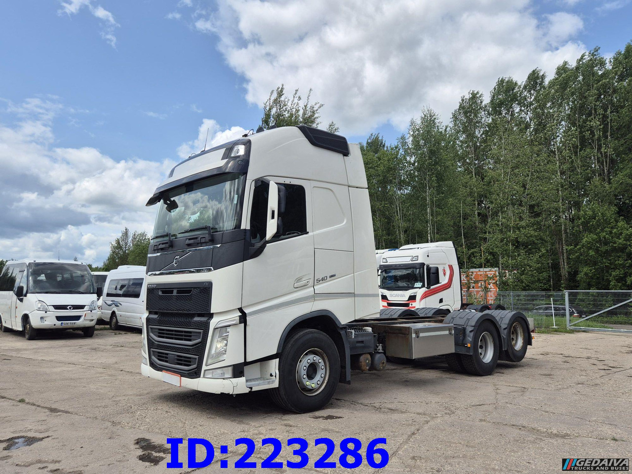 VOLVO FH13 540HP 6x2 (10 tyre) Euro6 - Tovornjak-šasija: slika 1 VOLVO FH13 540HP 6x2 (10 tyre) Euro6 - Tovornjak-šasija: slika 1