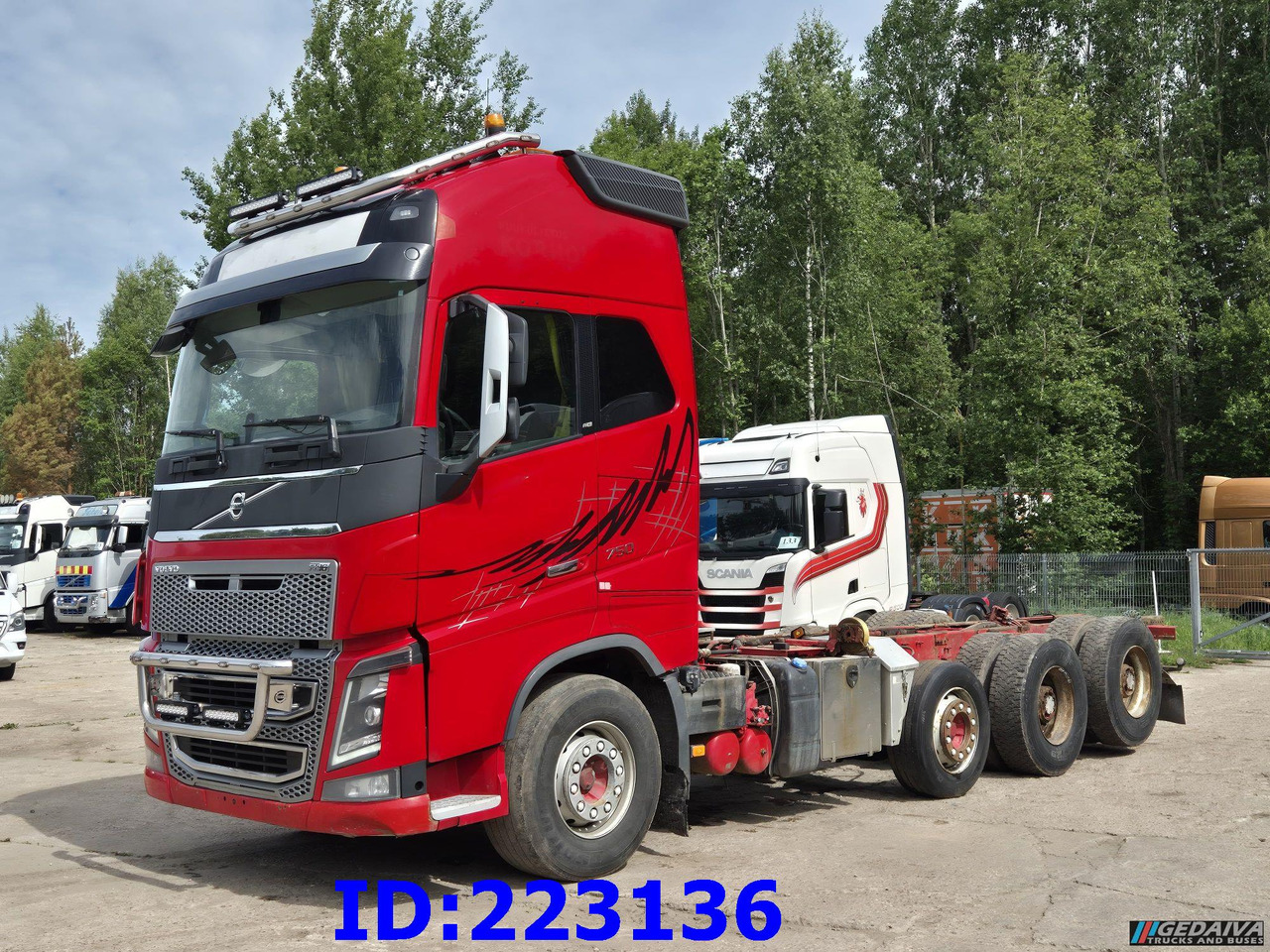 VOLVO FH16 750HP - 8x4 -Big Axles - Tovornjak za prevoz lesa: slika 1 VOLVO FH16 750HP - 8x4 -Big Axles - Tovornjak za prevoz lesa: slika 1
