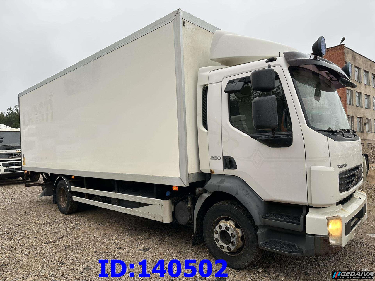 VOLVO FL 280 4x2 Manual Euro5 - Tovornjak zabojnik: slika 2 VOLVO FL 280 4x2 Manual Euro5 - Tovornjak zabojnik: slika 2
