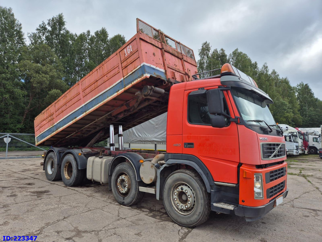 VOLVO FM12 420HP 8X4 Manual - Tovornjak prekucnik: slika 4 VOLVO FM12 420HP 8X4 Manual - Tovornjak prekucnik: slika 4