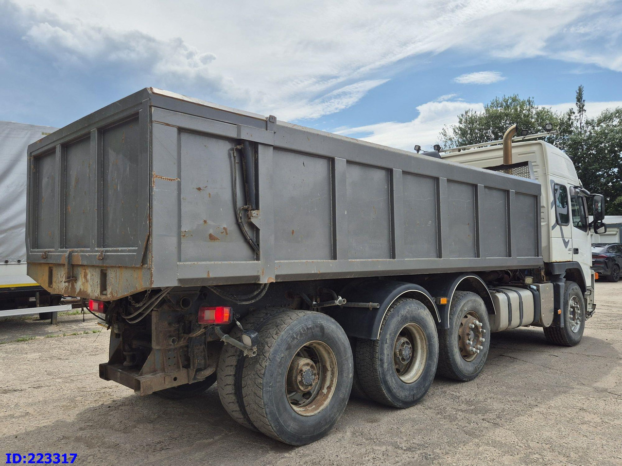 VOLVO FM13 480HP 8x4 (Big axle) - Tovornjak prekucnik: slika 5 VOLVO FM13 480HP 8x4 (Big axle) - Tovornjak prekucnik: slika 5