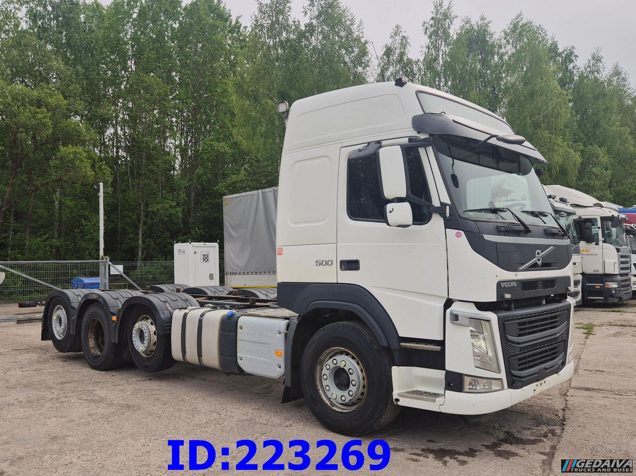 VOLVO FM13 500HP 8x2 (2 steering axels) - Tovornjak-šasija: slika 4 VOLVO FM13 500HP 8x2 (2 steering axels) - Tovornjak-šasija: slika 4