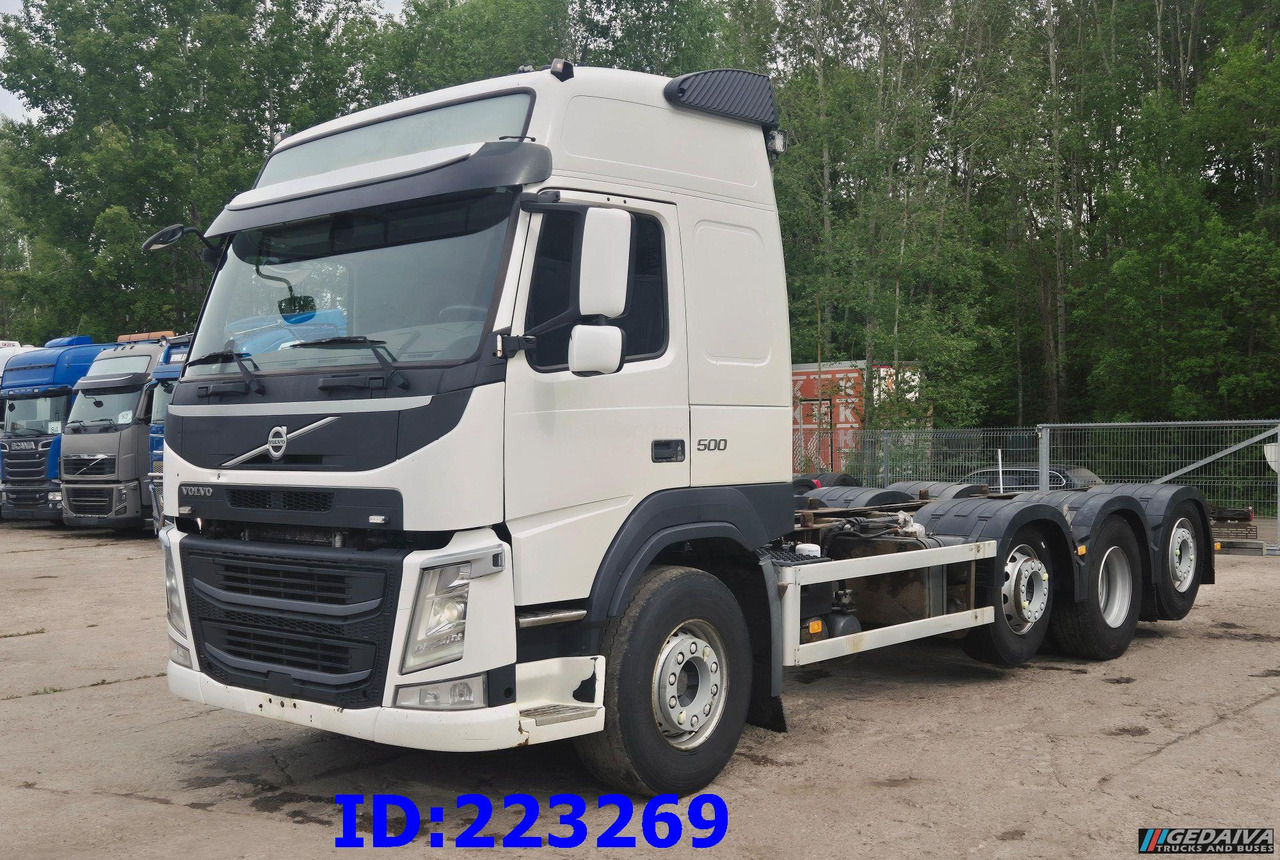 VOLVO FM13 500HP 8x2 (2 steering axels) - Tovornjak-šasija: slika 1 VOLVO FM13 500HP 8x2 (2 steering axels) - Tovornjak-šasija: slika 1