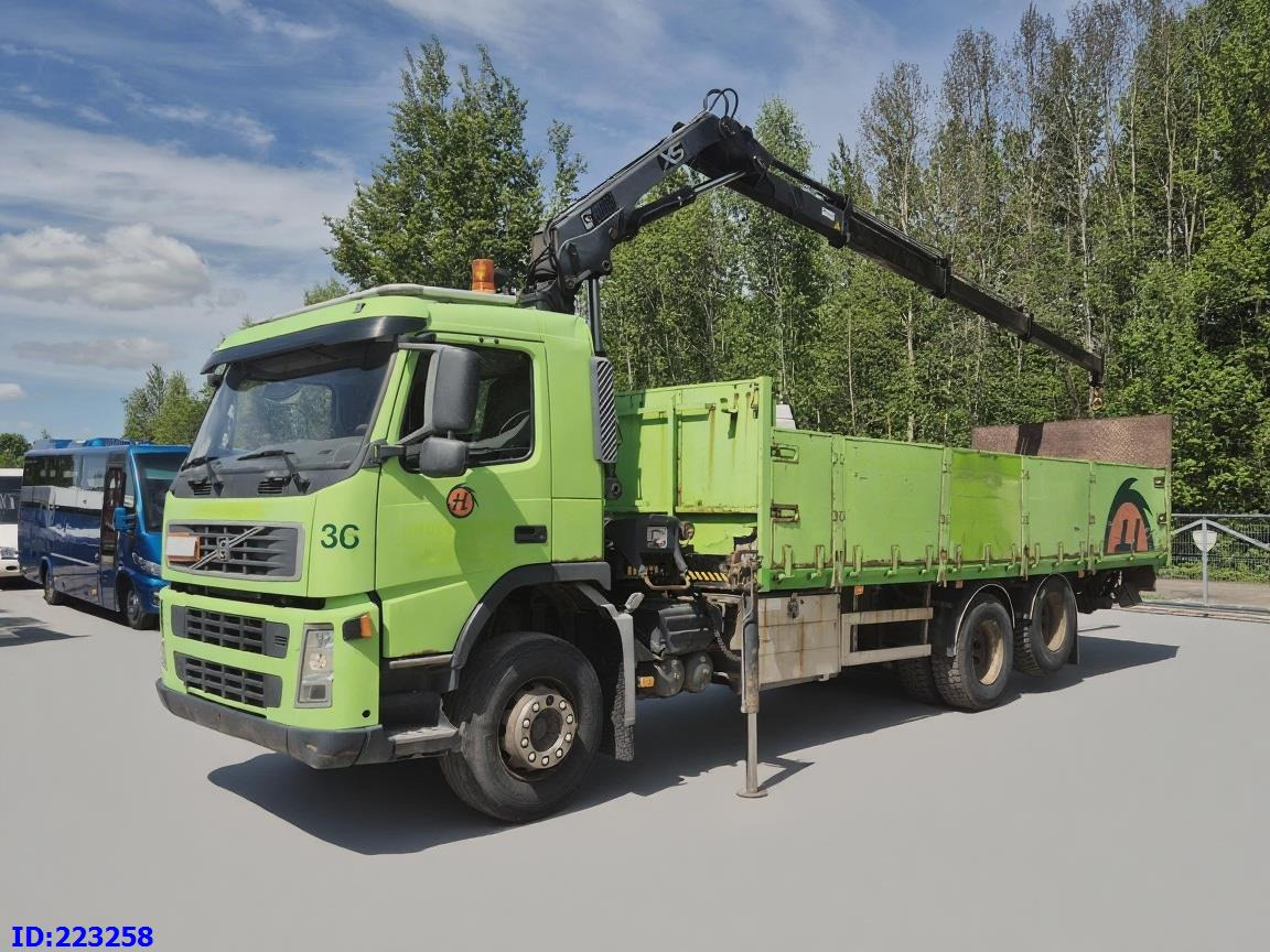 VOLVO FM9 300HP 6x2 + HIAB 144B -3 CL - Tovornjak s kesonom: slika 1 VOLVO FM9 300HP 6x2 + HIAB 144B -3 CL - Tovornjak s kesonom: slika 1
