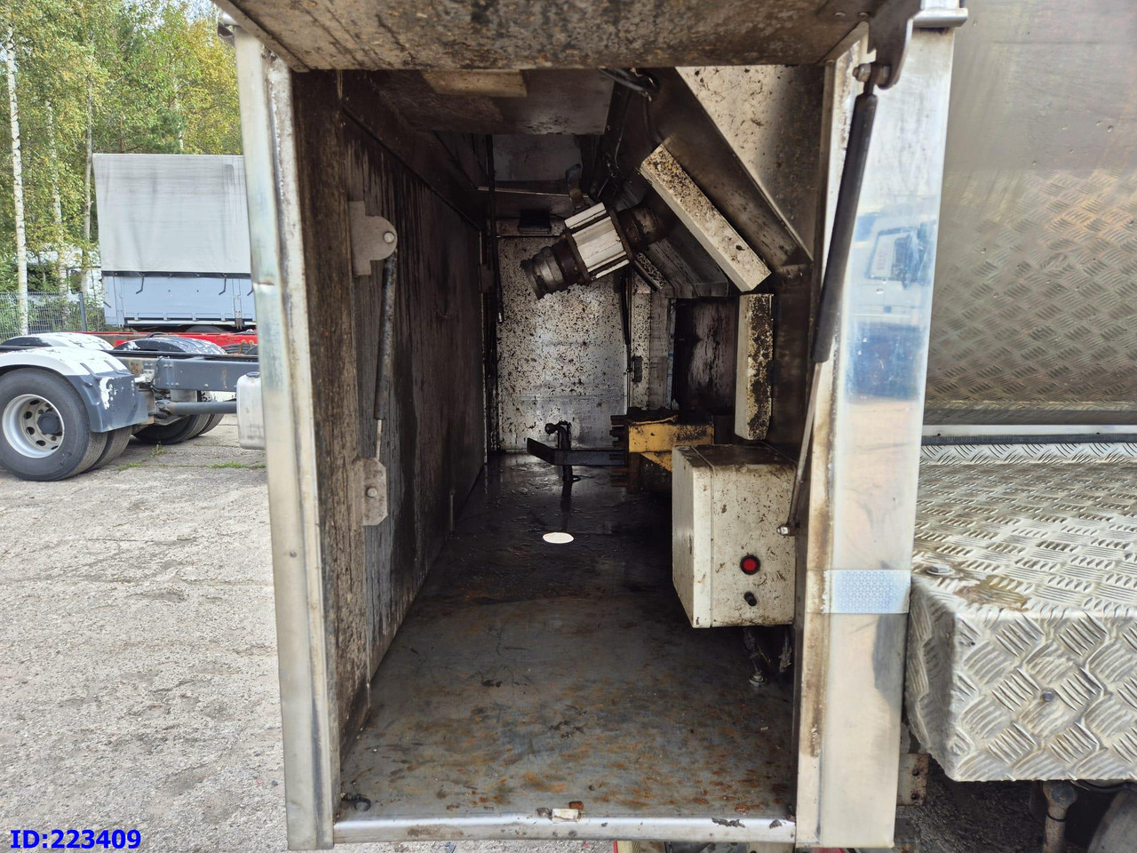 Tovornjak cisterna VOLVO FMX11 410HP 6x2  Euro5 Tank truck: slika 8